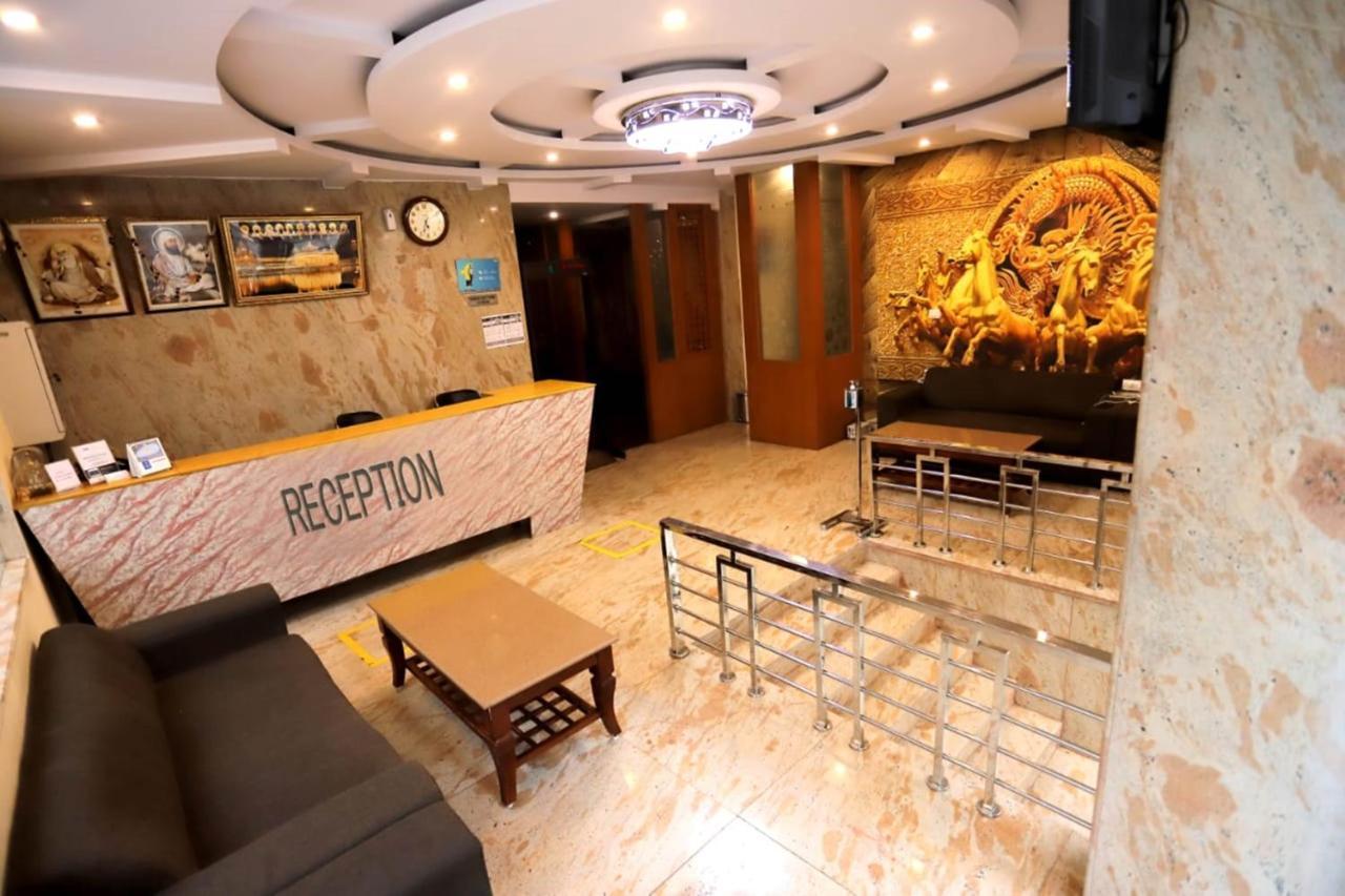 Hotel Aries 新德里 外观 照片