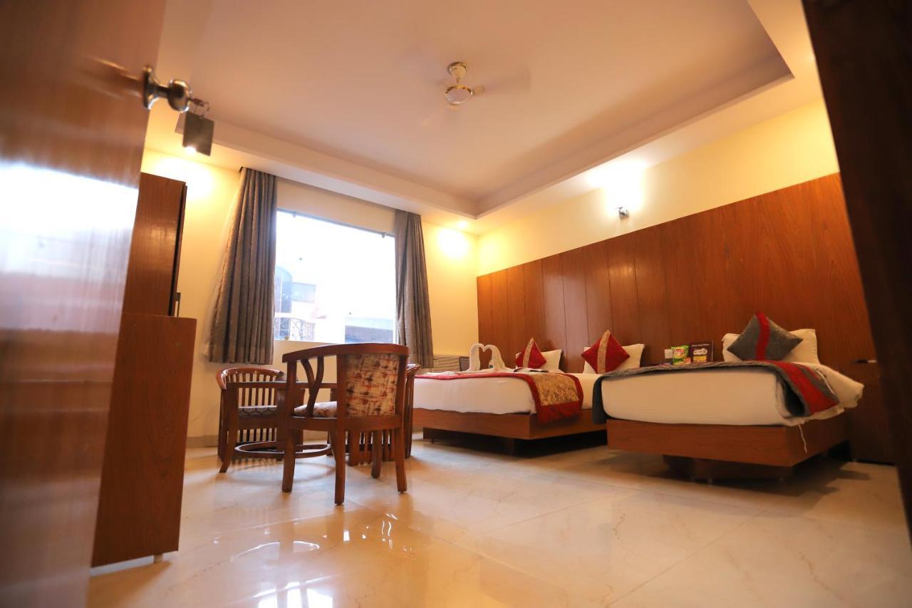 Hotel Aries 新德里 外观 照片