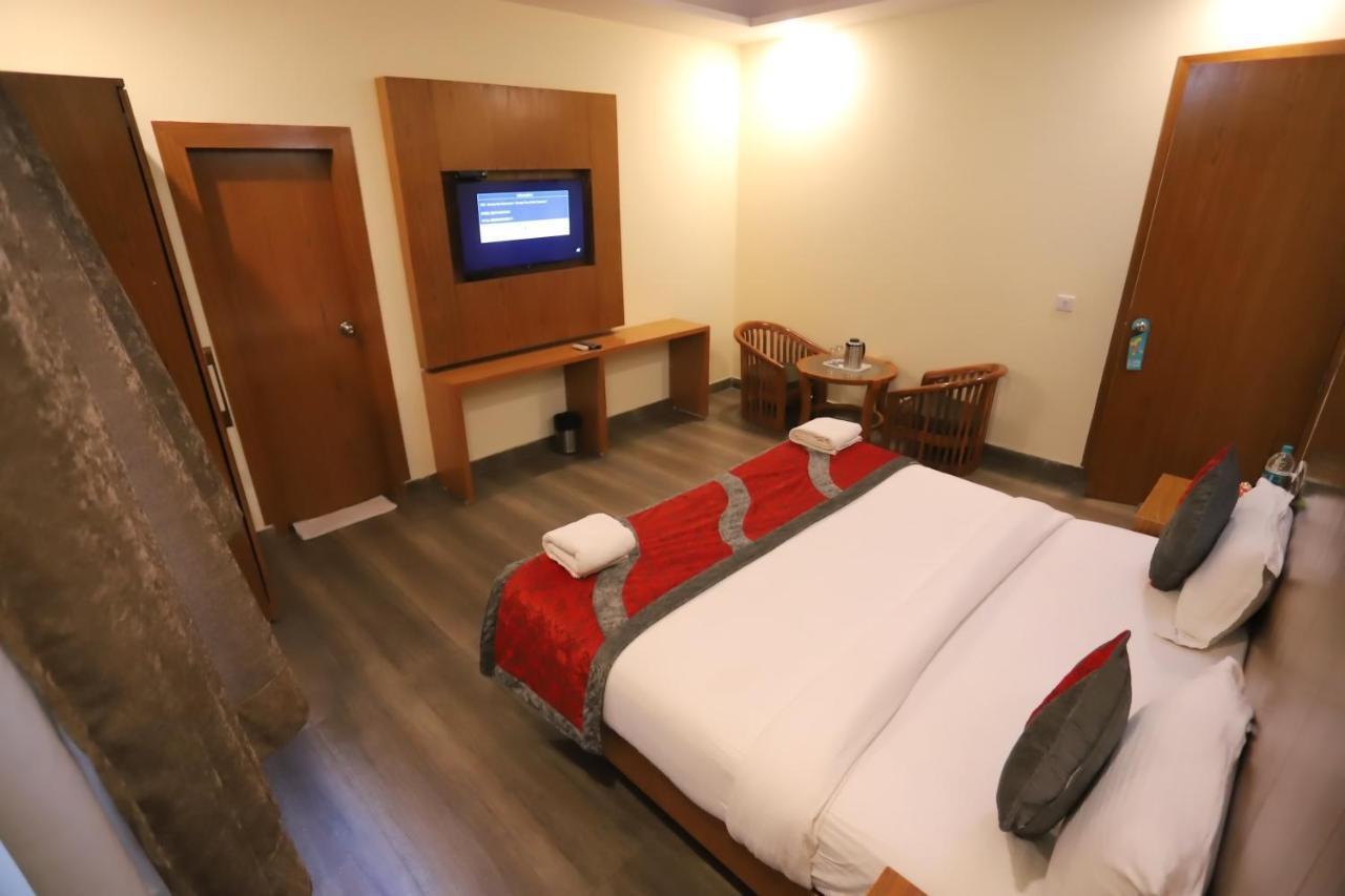 Hotel Aries 新德里 外观 照片